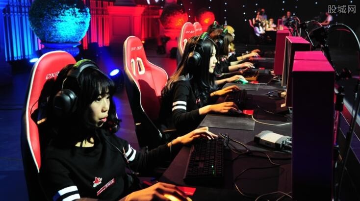 探讨此事背 探讨此事背